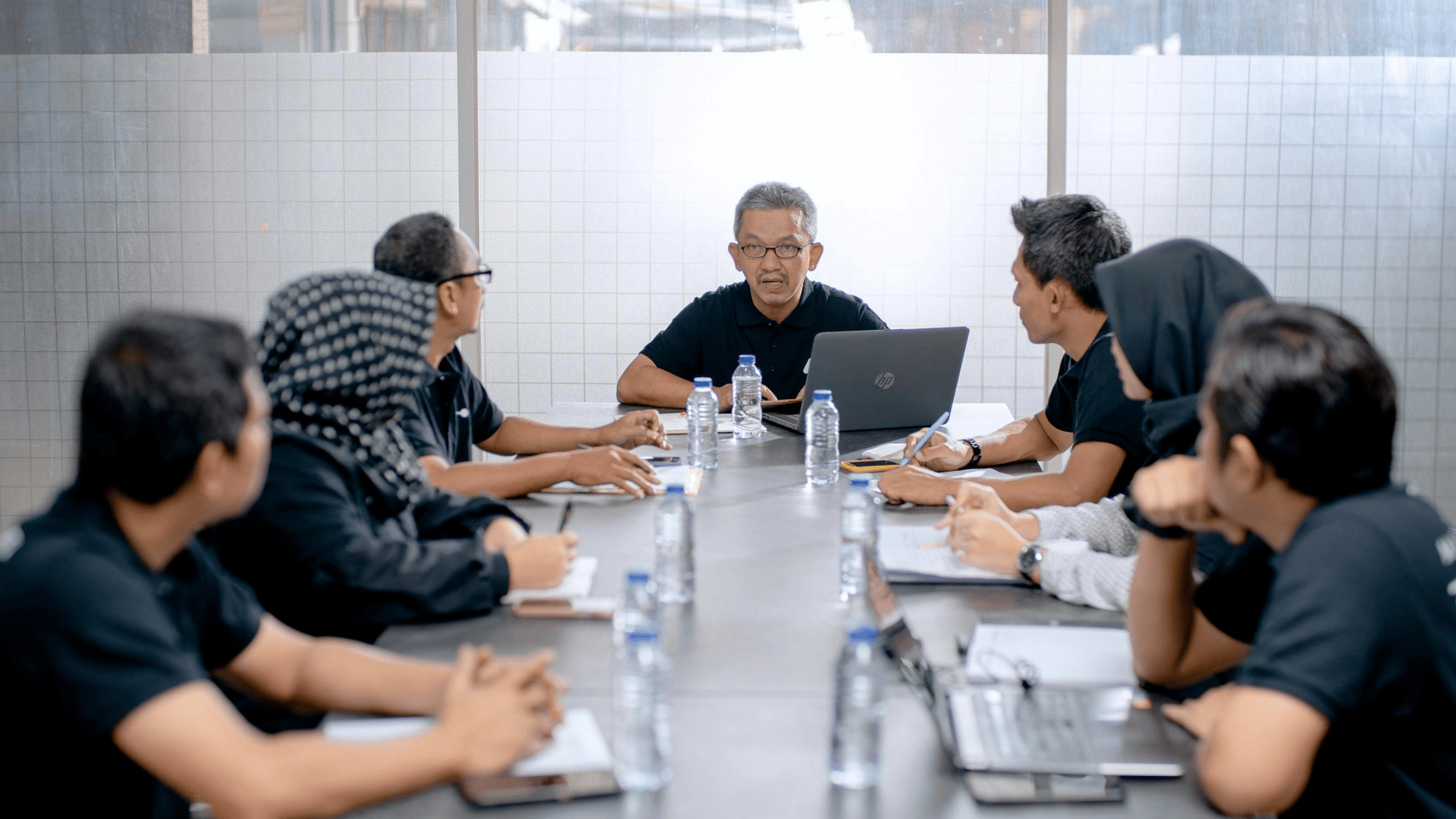 how data center managed services work