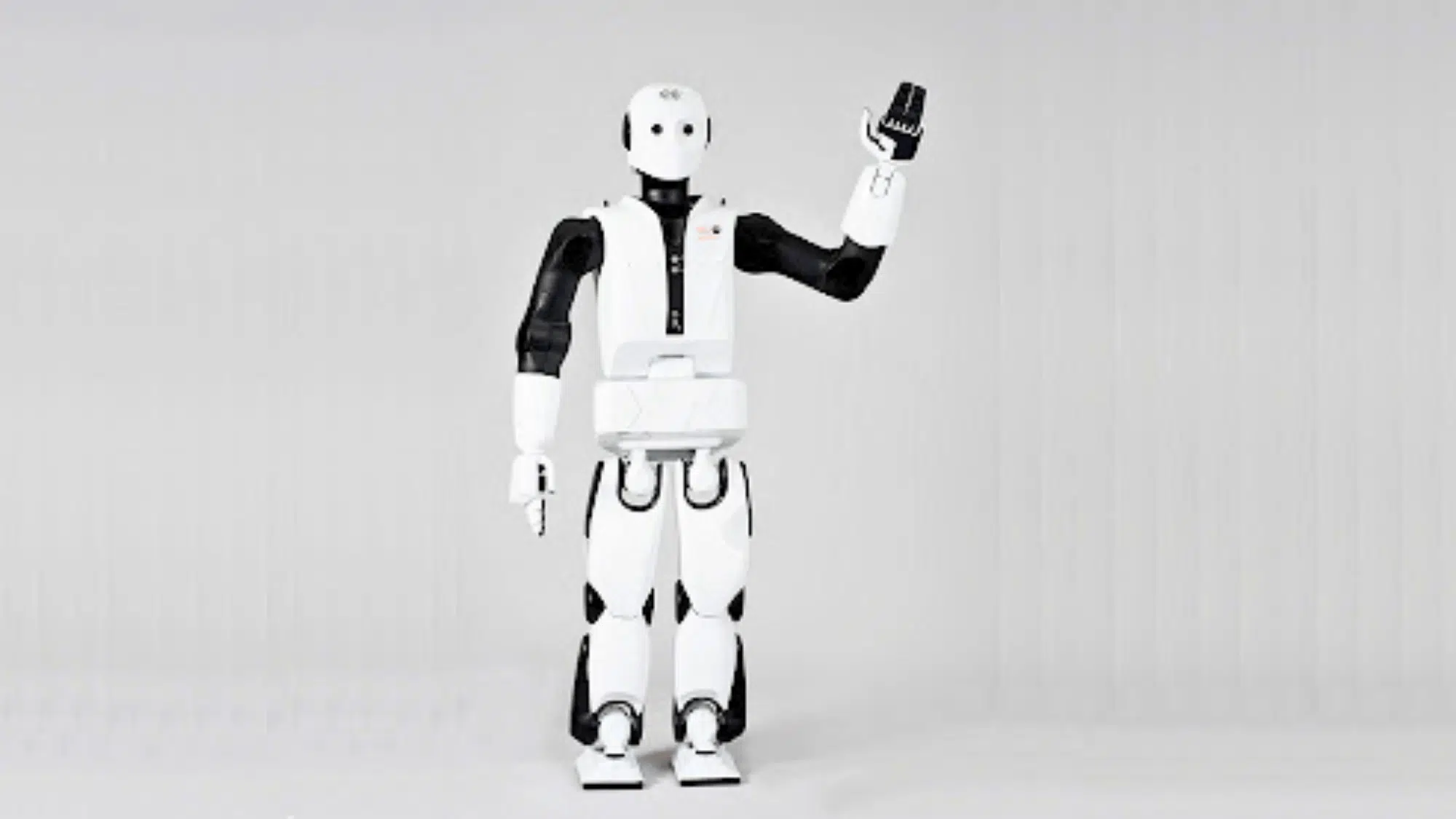 pal robotics reem c waving