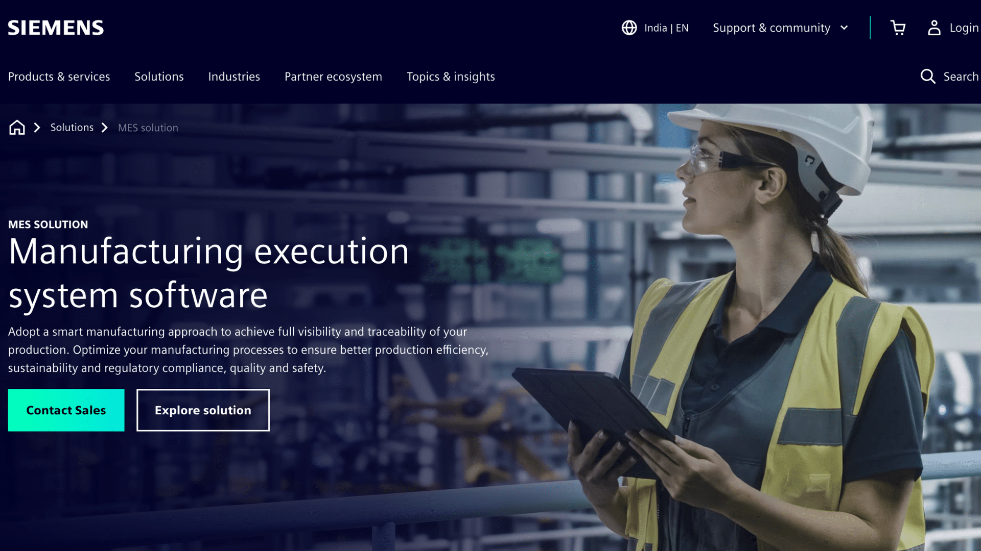 siemens mes solution homepage with engineer in factory
