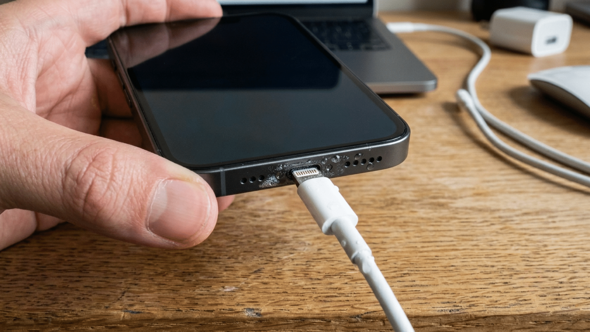 liquid detected inside lightning connector port causing charging interruption on mobile device