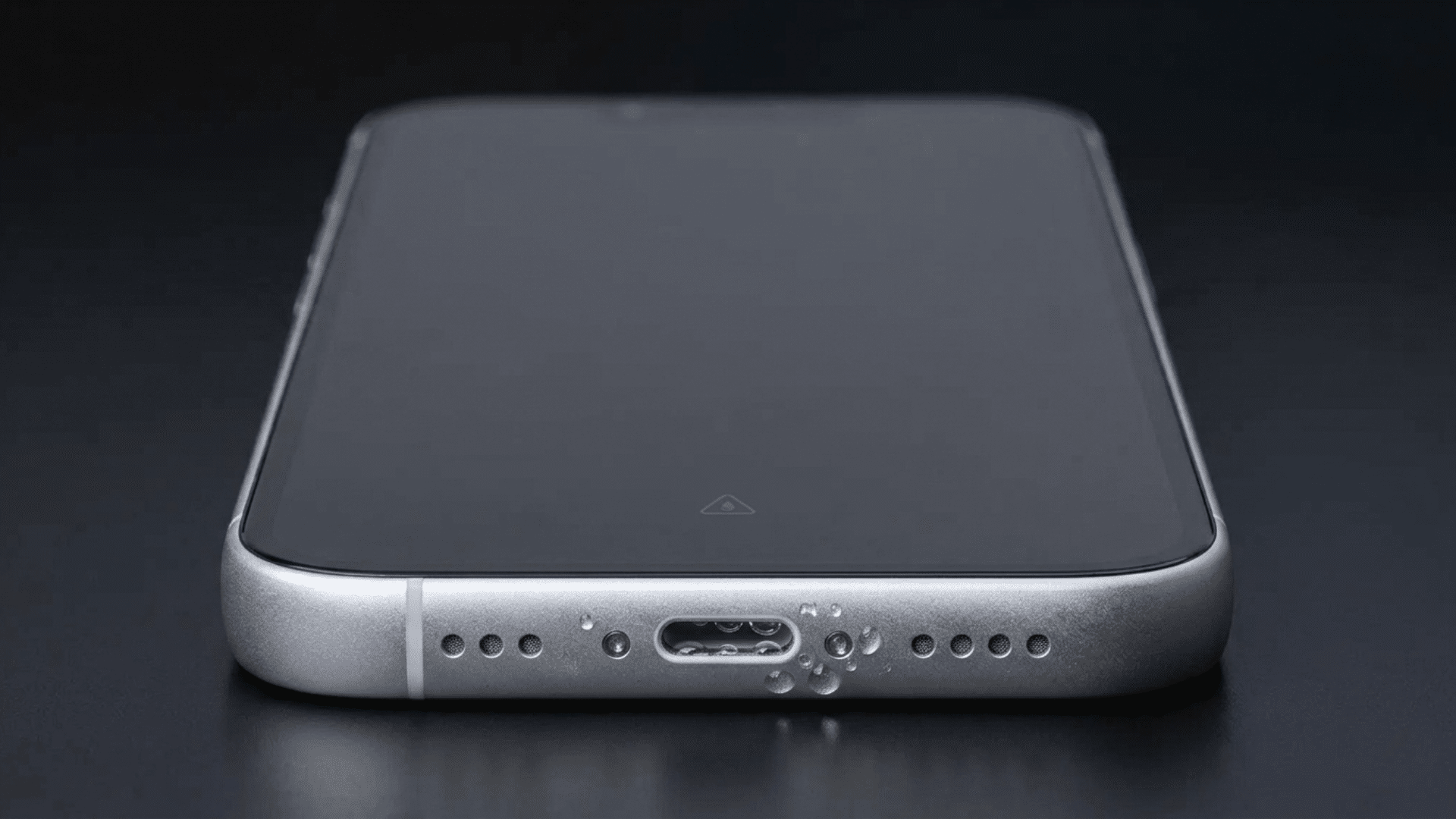 moisture found inside lightning connector causing charging alert and temporary connection issues