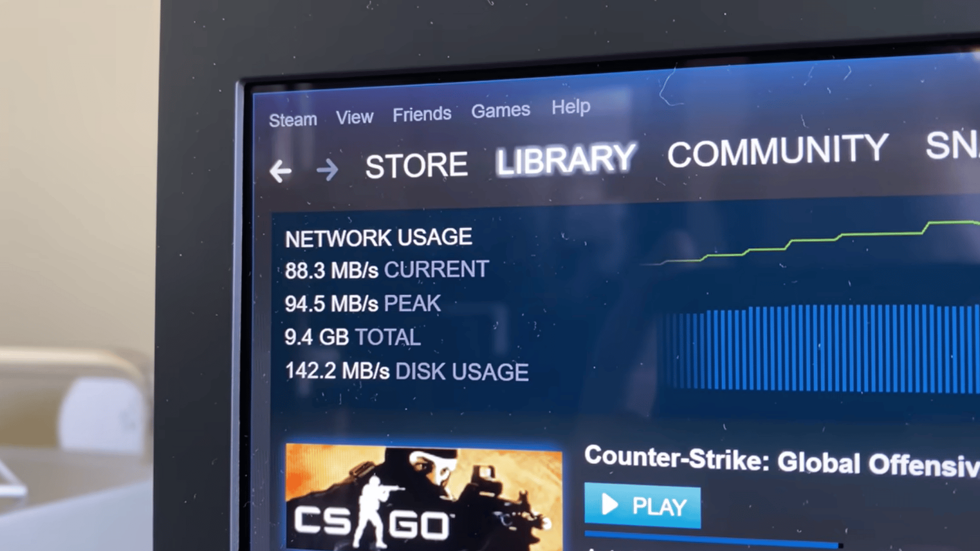 fiber internet sending data quickly in both directions with strong upload and download speeds across the network